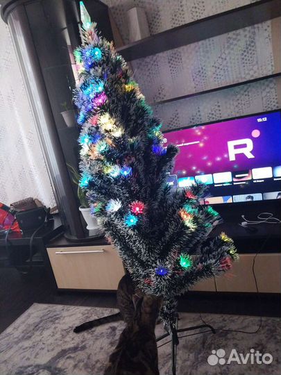 Елка искусственная