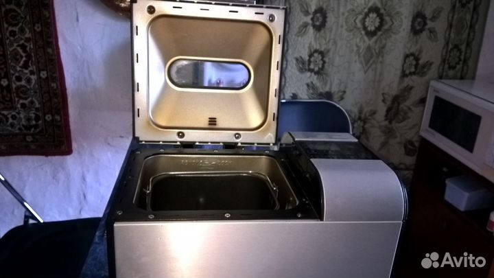 Продаю хлебопечь bork X-500