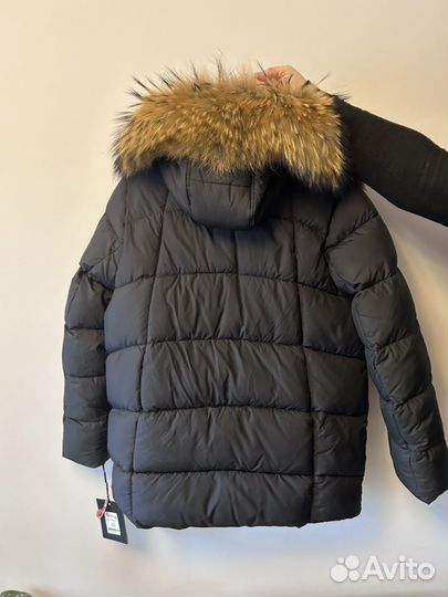 Пуховик зимний женский с натуральным мехом 46