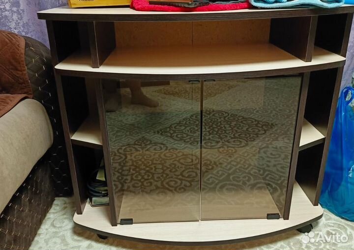 Тумба под телевизор