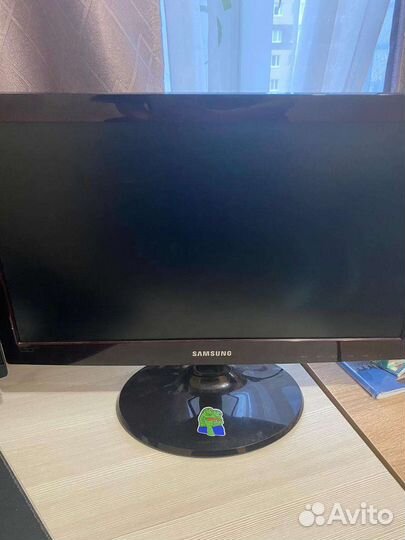Монитор Samsung