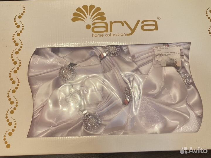 Скатерть Arya home