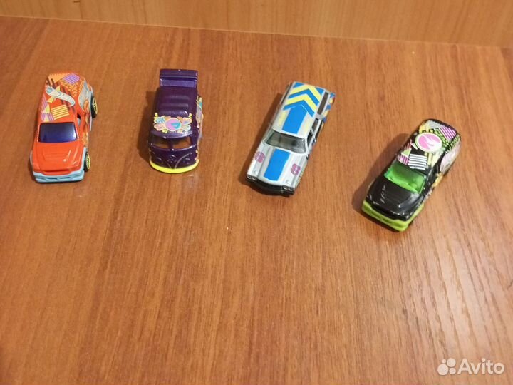 Hot wheels машинки