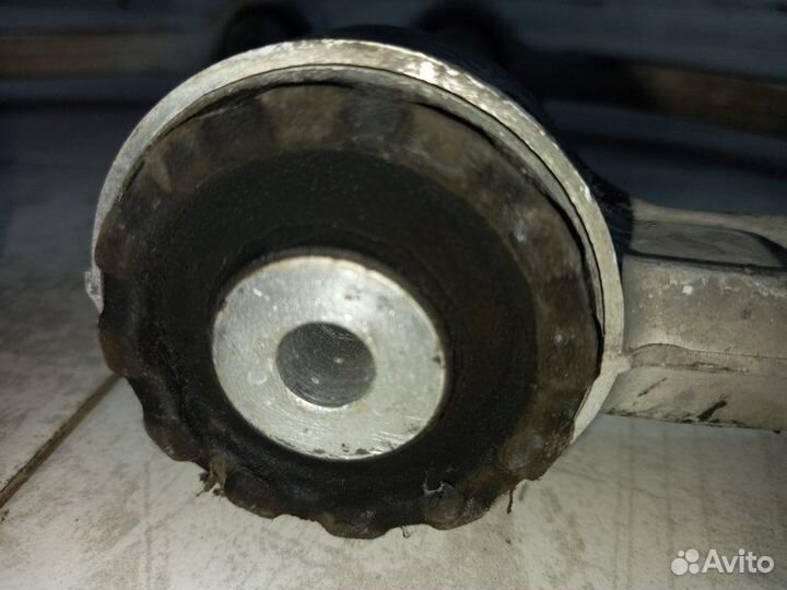 Рычаги передние верхние Mercedes Ml Gle 350 W166