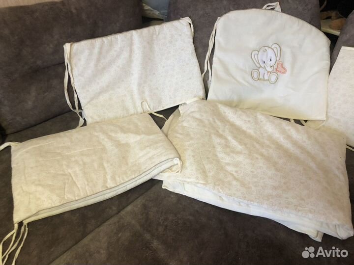 Бортики в кроватку