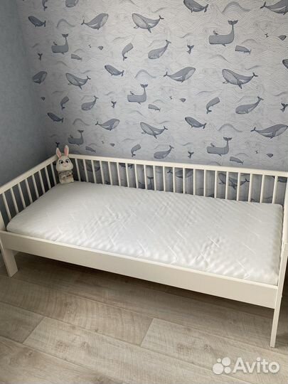 Детская кровать IKEA с матрасом