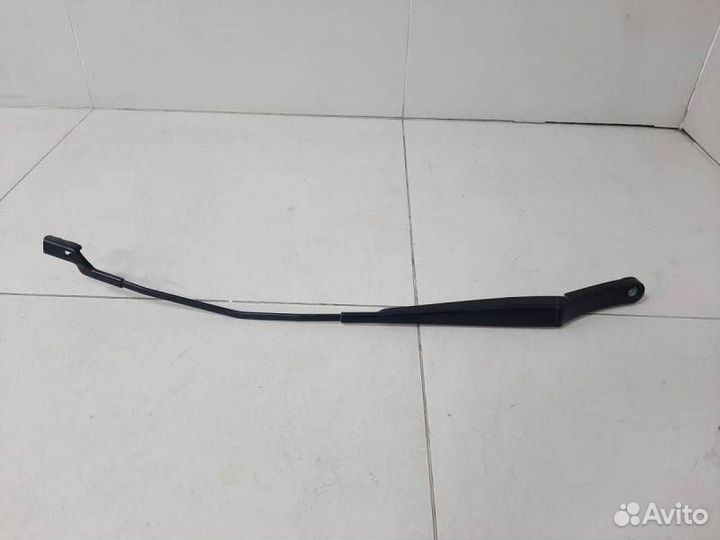 Поводок стеклоочистителя передний правый Skoda Rap