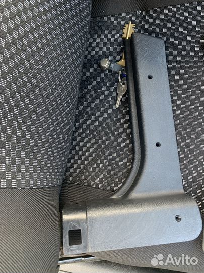 Накладка стойки нижняя левая ваз