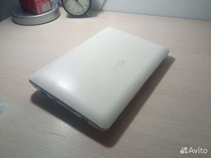 Ноутбук asus