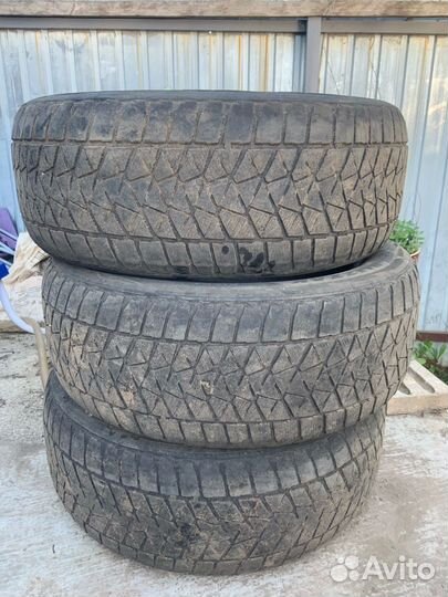 Bridgestone Blizzak DM-V2 235/55 R19 105T
