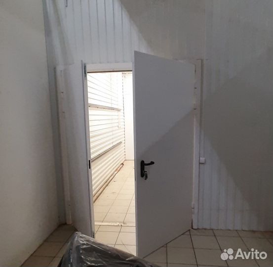 Металлическая дверь бу