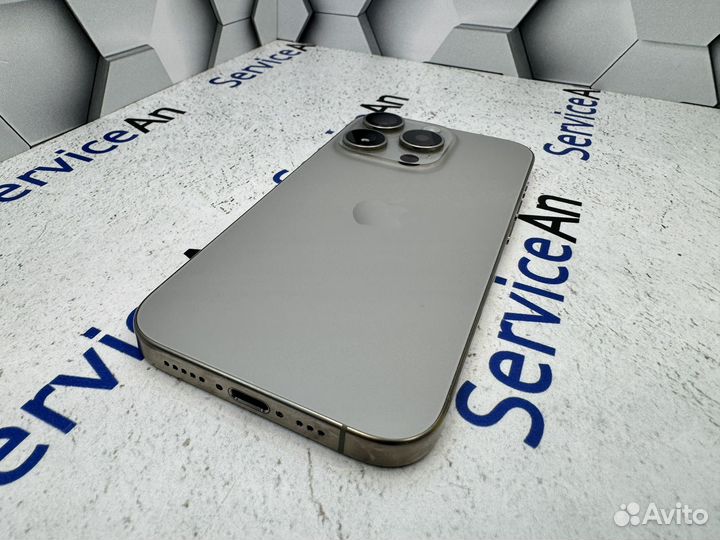 iPhone 15 Pro, 256 ГБ