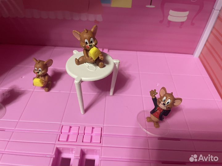 Том и джерри из киндера, Обмен