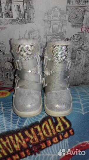 Ботинки детские для девочки 25,22р-р