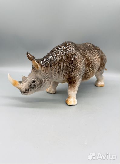 Скульптура Носорог Фарфор Крупный Румыния