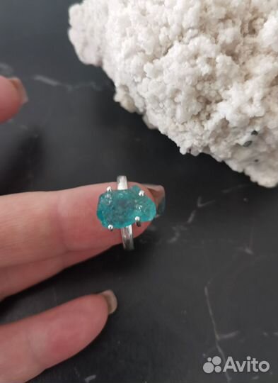 Неоновый апатит кулон