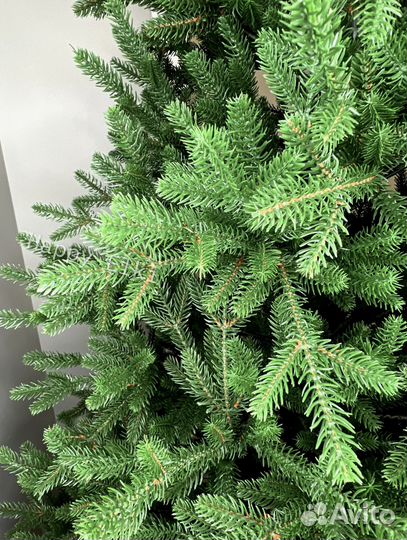 Елка искусственная