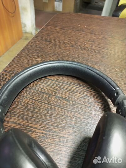 Беспроводные наушники jays