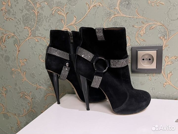 Полуботинки