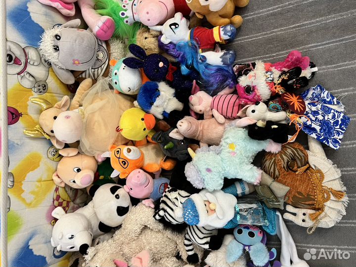 Плюшевые игрушки детские около 50шт