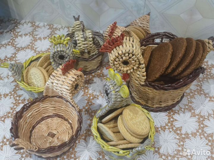 Корзина плетеная для подарков