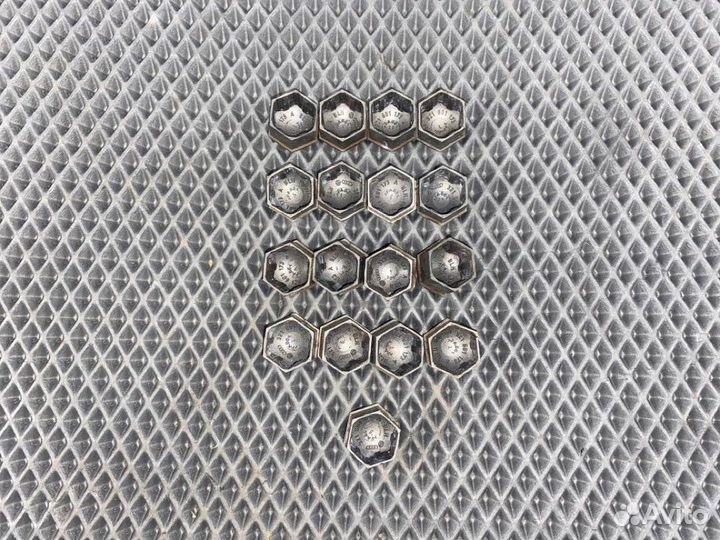 Комплект заглушек колесных болтов Audi A6 C5 ATQ