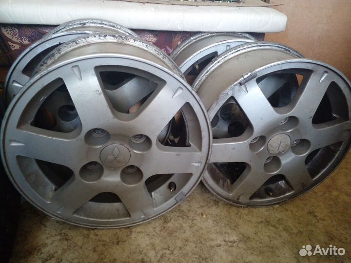 Литые диски Mitsubishi Lancer R15 полный комплект