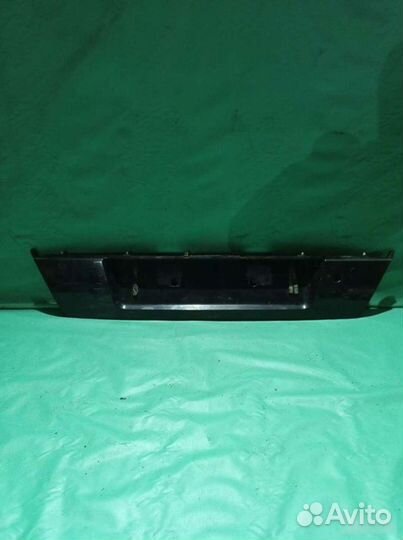 Накладка крышки багажника Bmw 7 E38