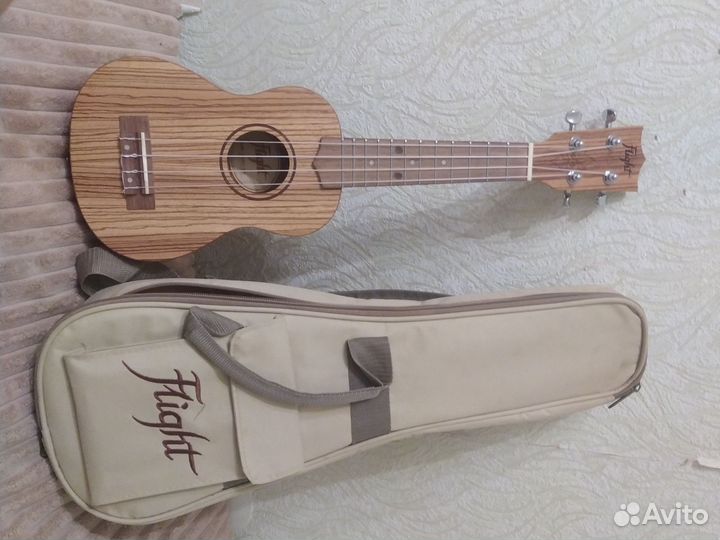 Укулеле flight