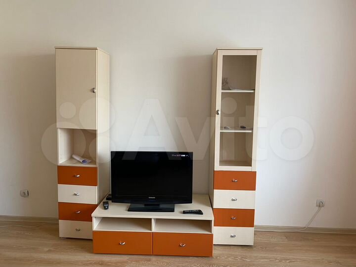 2-к. квартира, 64 м², 3/9 эт.