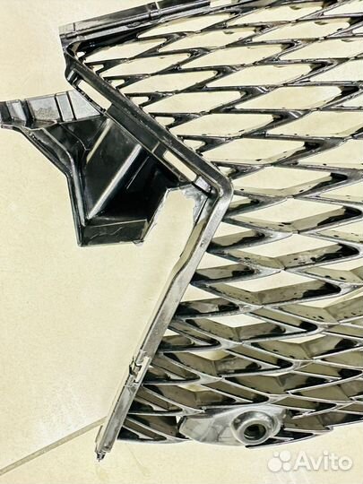 Вентиляционная решетка Lexus