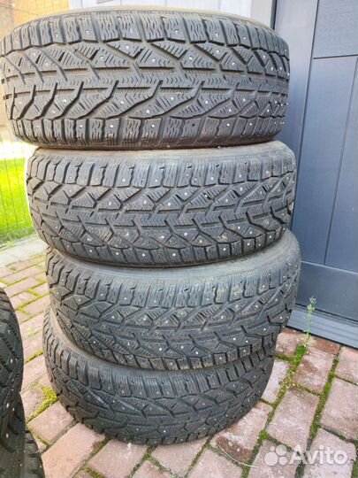 Tigar SUV Ice 215/60 R17 100