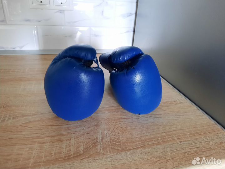 Боксерские перчатки 6 унций