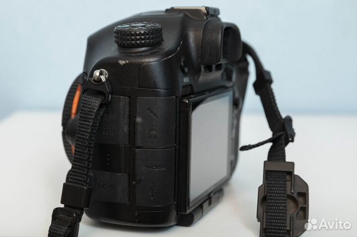 Фотоаппарат Sony 99