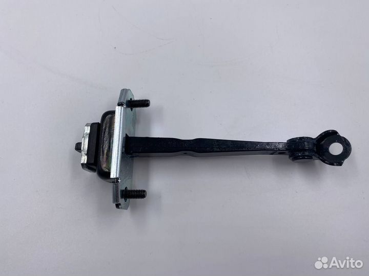 Ограничитель правый задний Optima 4