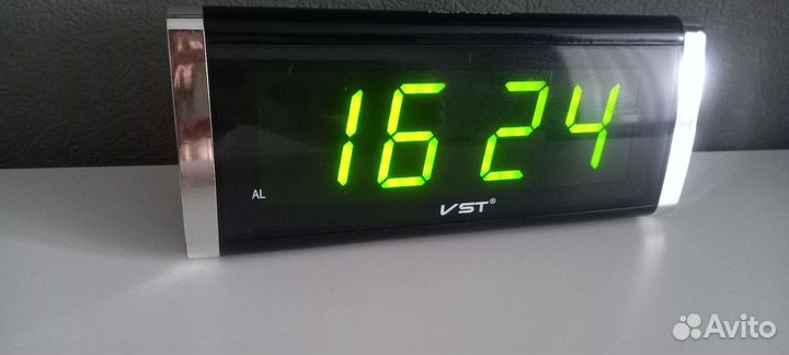 Часы электронные