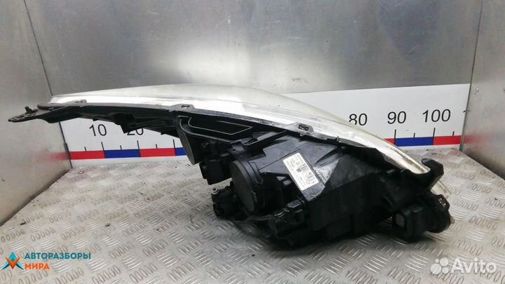 Фара левая Peugeot 3008 2010