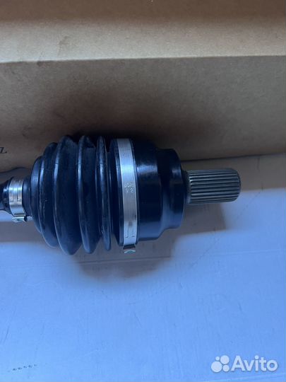 Привод передний левый Мерседес С 204