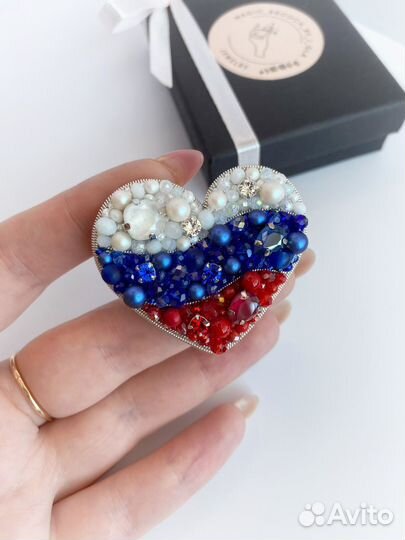 Брошь ручной работы