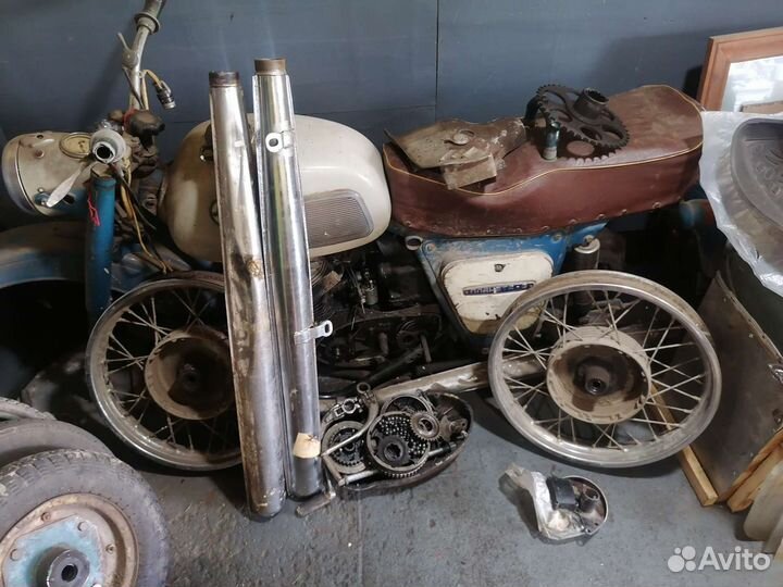 Мотоцикл иж планета 3