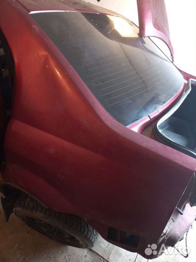 Задняя часть renault logan