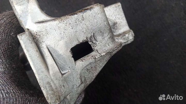 Кронштейн двигателя для Peugeot 607