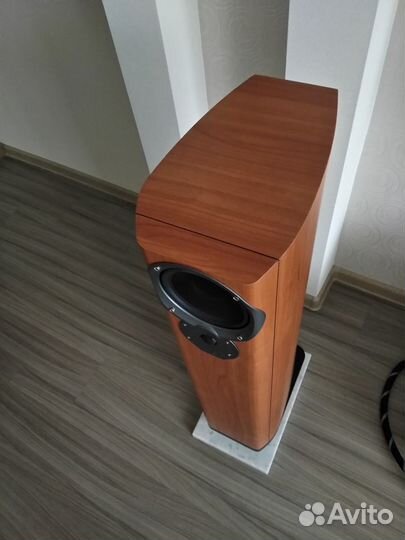 Напольная Hi-Fi акустика Mission m64i (Англия)