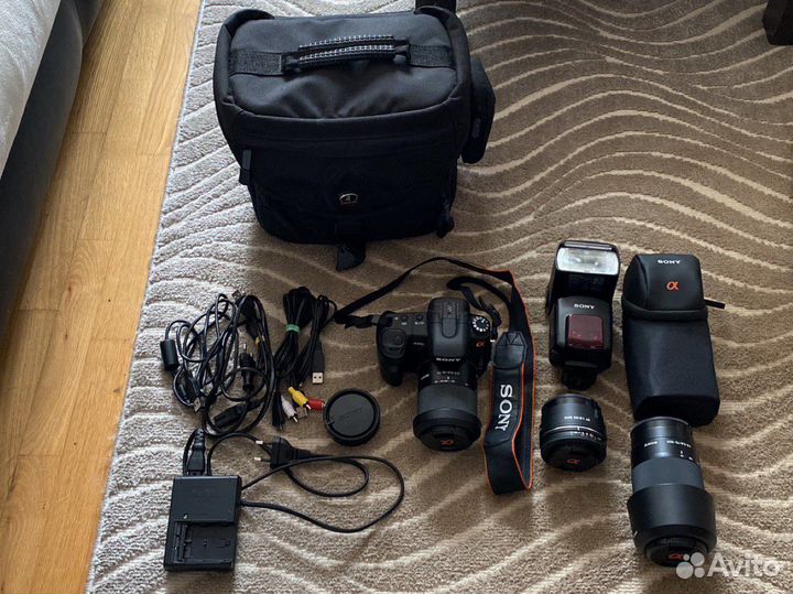 Зеркальный фотоаппарат Sony Alfa