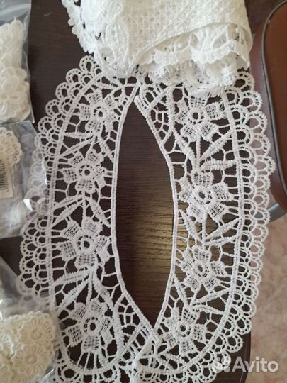 Кружева, воротнички, цветы пришивные