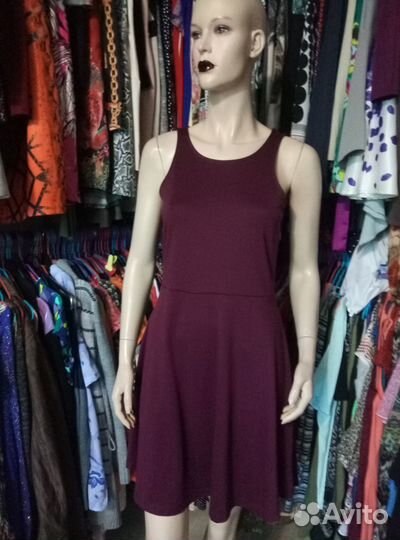 Платьe (H&M) M