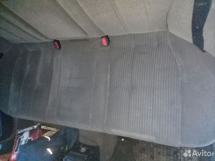 Задний диван bmw e34 туринг универсал