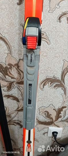 Беговые лыжи атомик