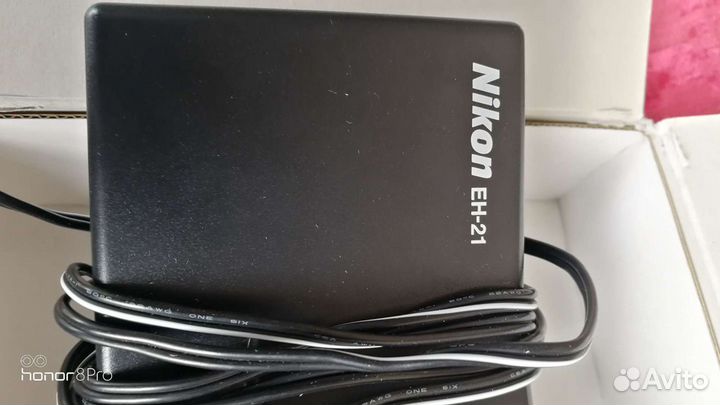 Оригинальное зарядное устройство Nikon