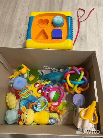 Развивающие игрушки пакетом